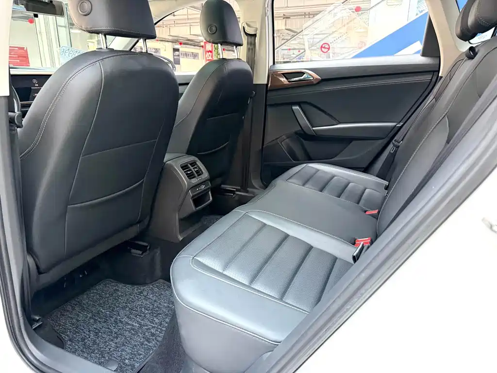 Volkswagen Tharu — миниатюра 9