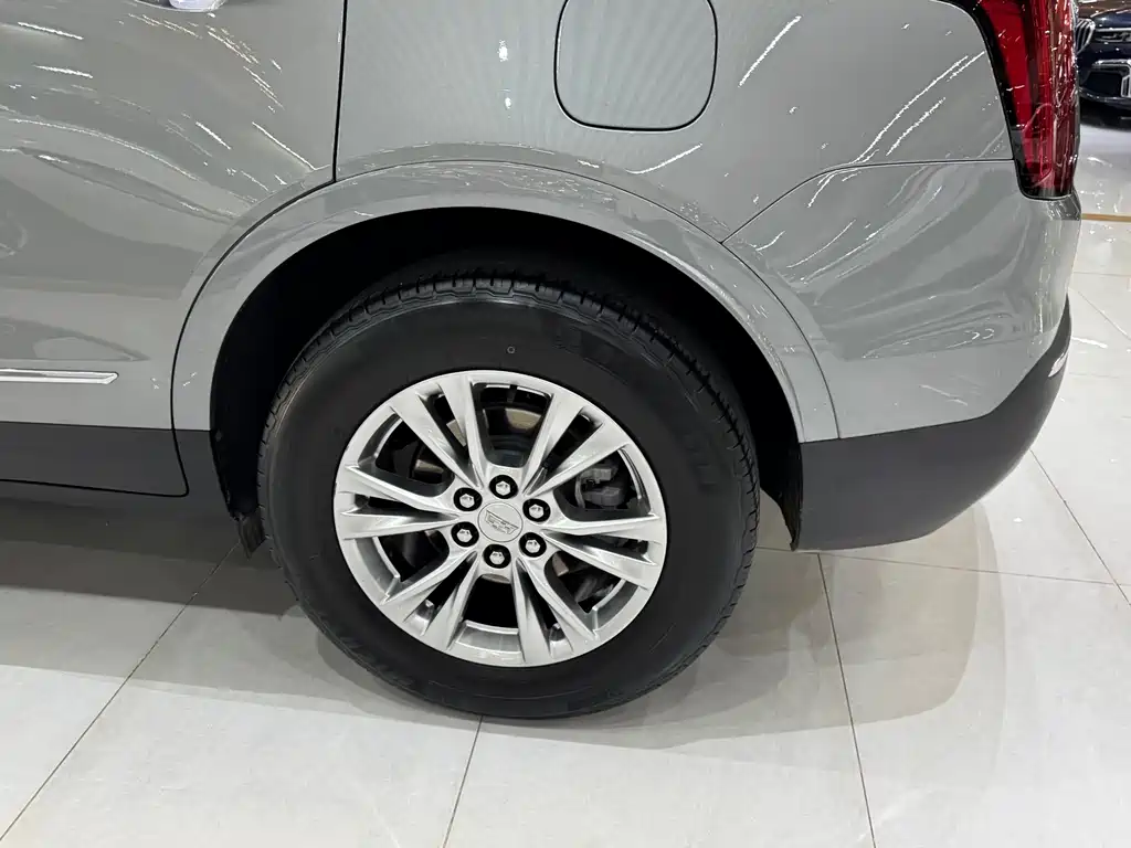 Cadillac XT5 — миниатюра 8