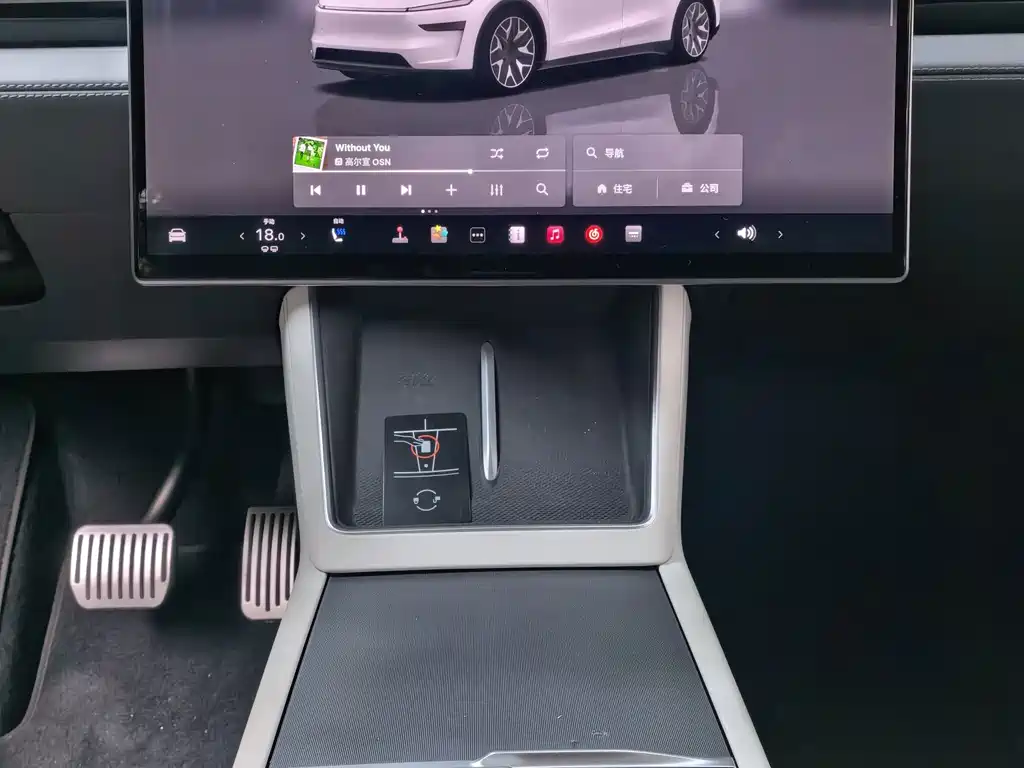 Tesla Model Y L — миниатюра 10