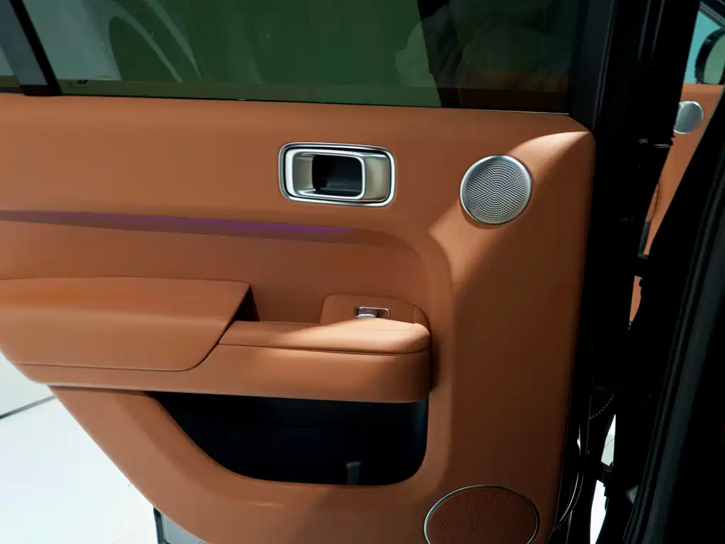 Li Auto Li L9 — миниатюра 10