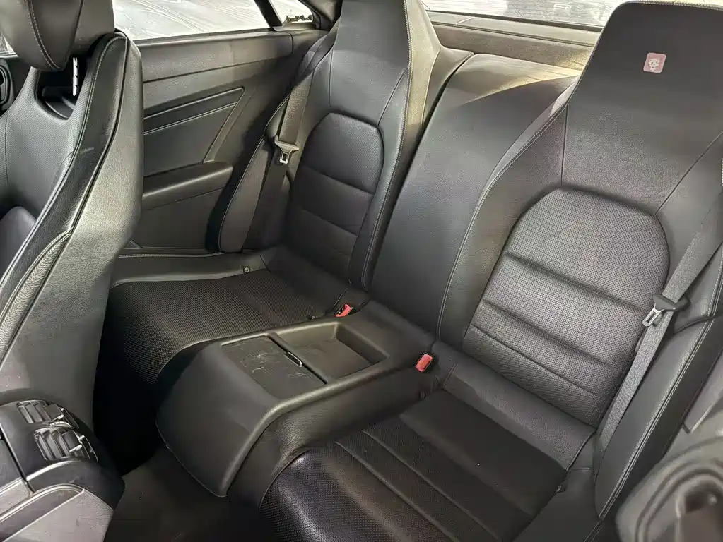 Mercedes-Benz E-Class (Import) — миниатюра 8