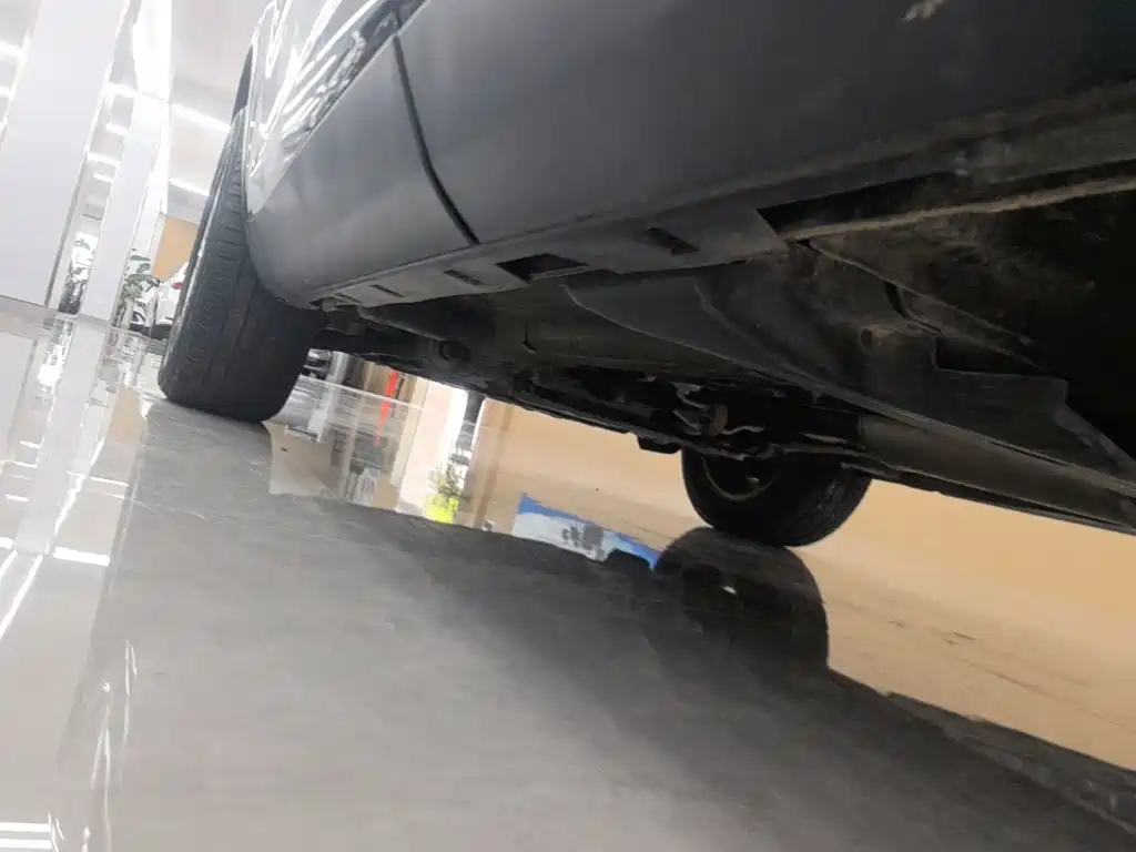 Land Rover Discovery Sport — миниатюра 22