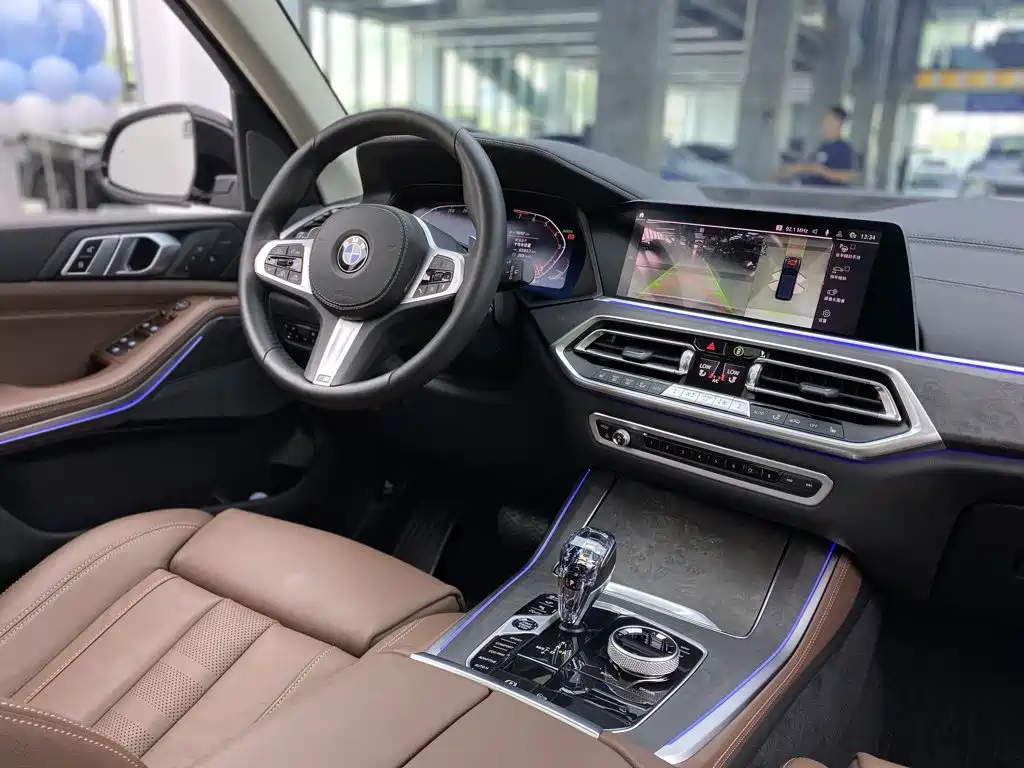 BMW X5 (Import) — миниатюра 30