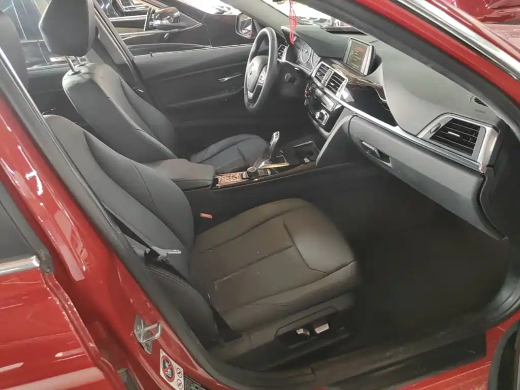 BMW 3 Series — миниатюра 25
