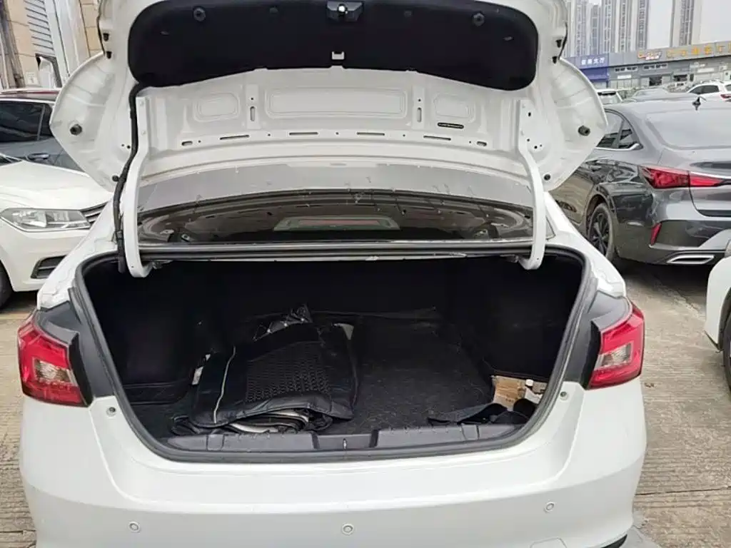 Chery Arrizo 5 — миниатюра 15