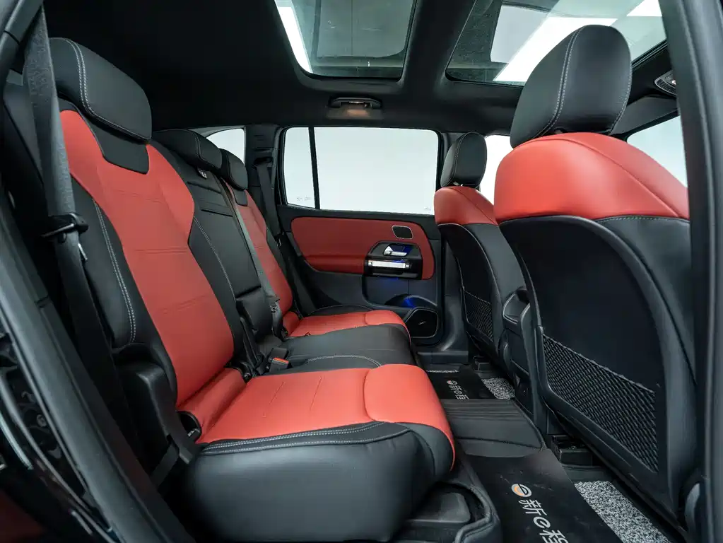 MERCEDES-BENZ GLB AMG