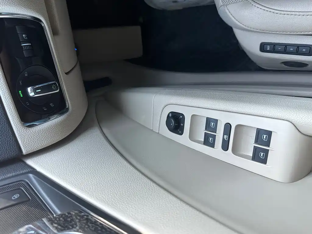 Skoda Superb — миниатюра 20