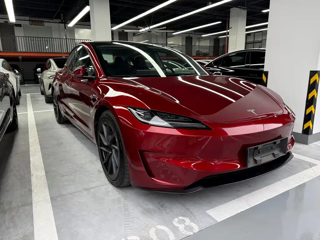 Tesla Model 3 — миниатюра 3