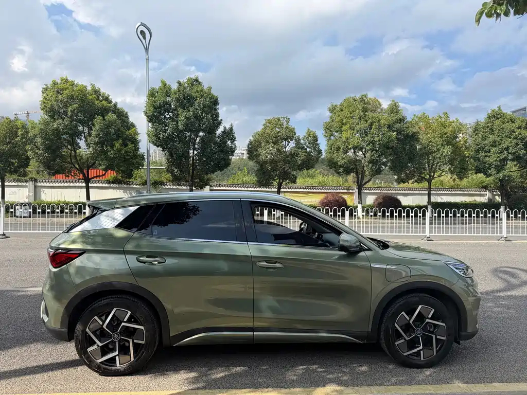 BYD Yuan Plus — миниатюра 3