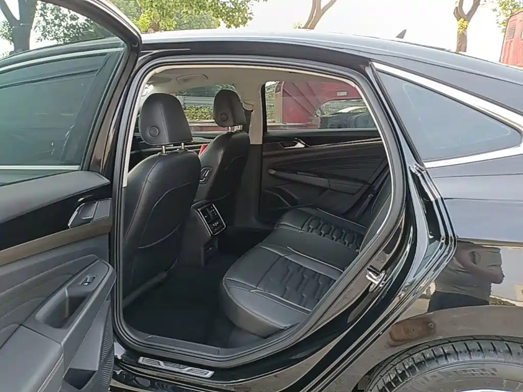 Volkswagen Passat — миниатюра 17