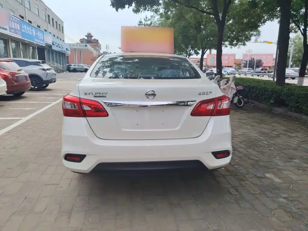 Nissan Sylphy — миниатюра 8