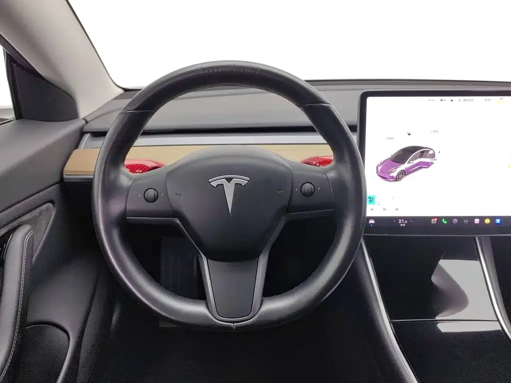 Tesla Model 3 — миниатюра 11