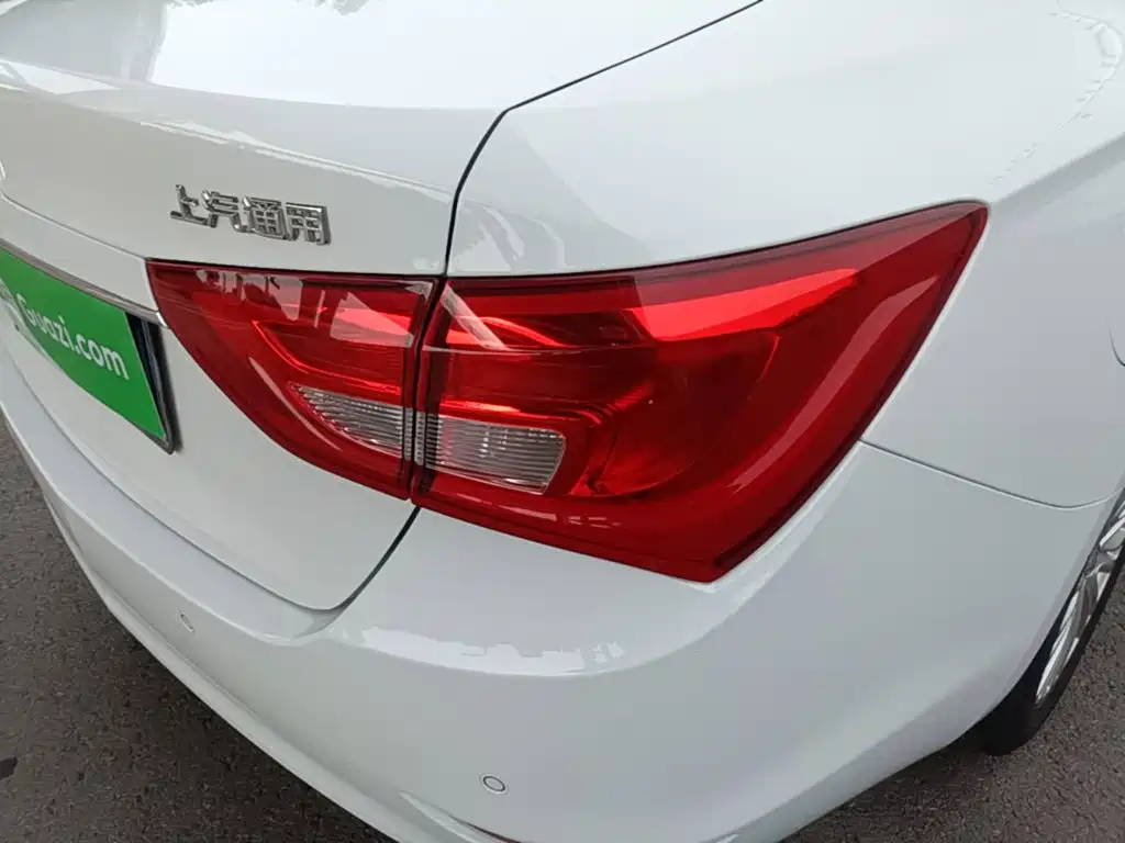 Buick Excelle — миниатюра 8