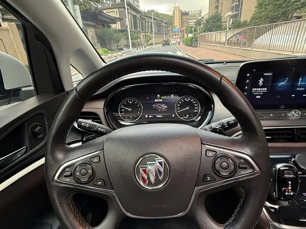 Buick GL8 — миниатюра 17