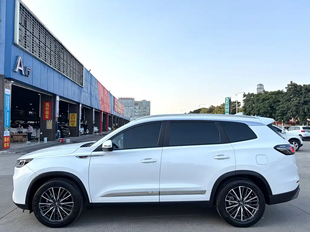 CHERY TIGGO 8 PLUS