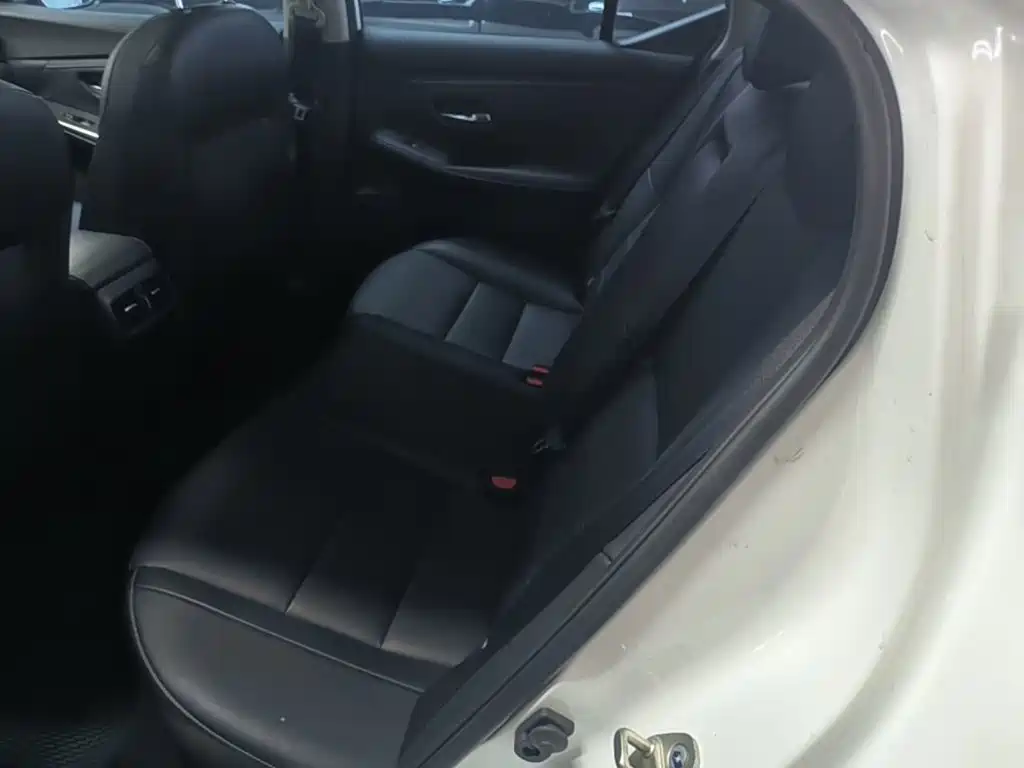 Nissan Sylphy — миниатюра 17