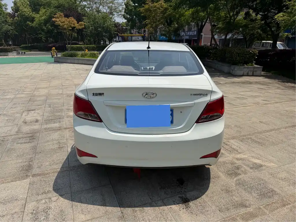 Hyundai Verna 1.4L Auto Smart Type GLS, фото 13