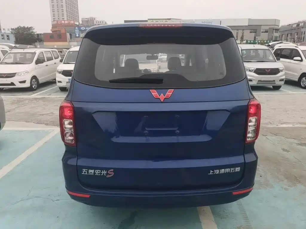 Wuling Hongguang — миниатюра 6