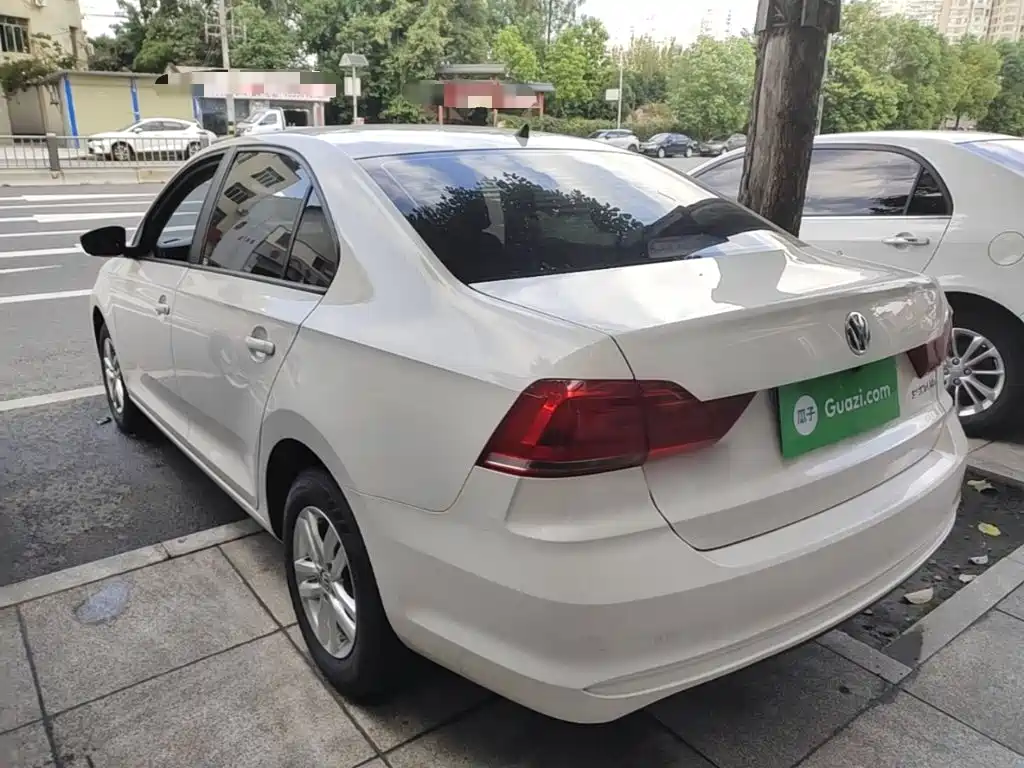 Volkswagen Santana — миниатюра 5
