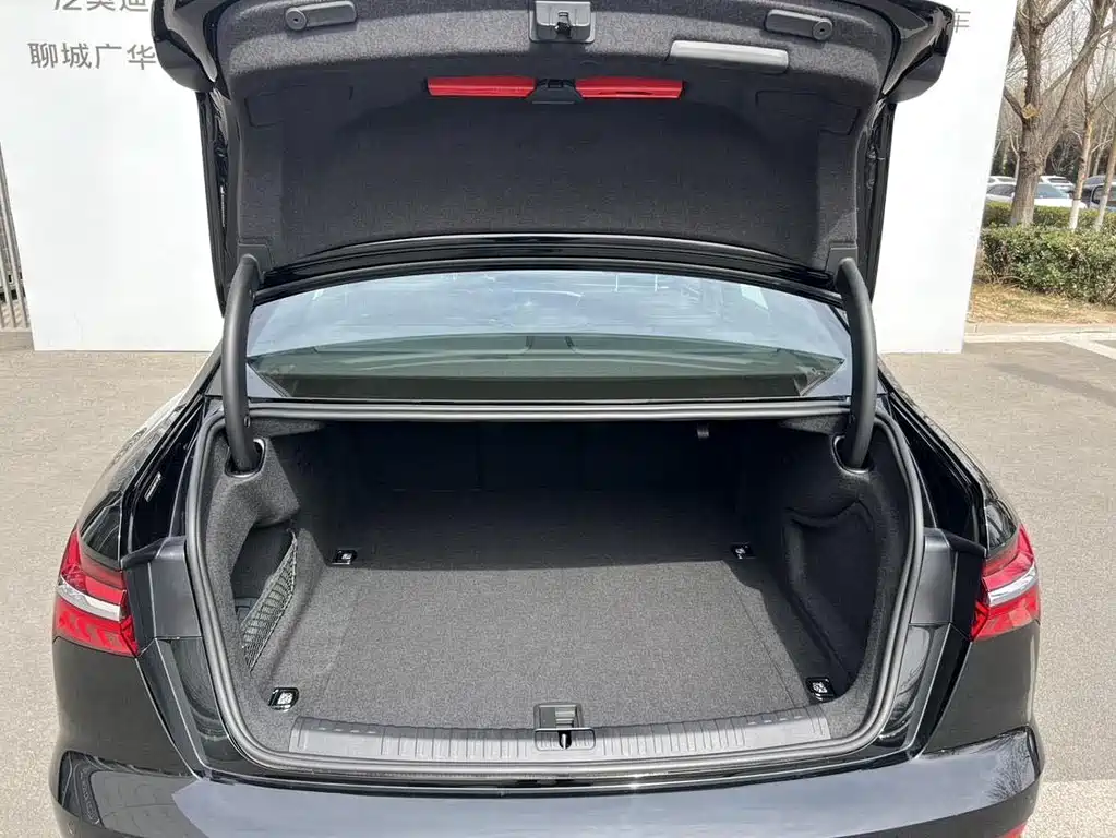 Audi A6L — миниатюра 13