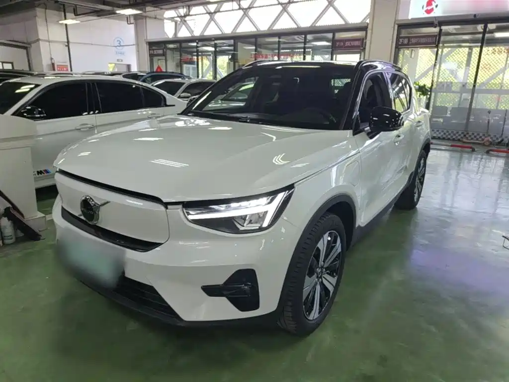 Volvo XC40 NEV 2023
