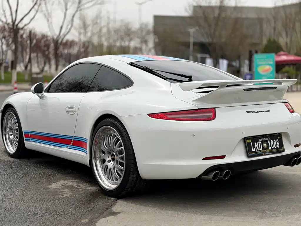 Porsche 911 2015 Carrera S 3.8L Martini
