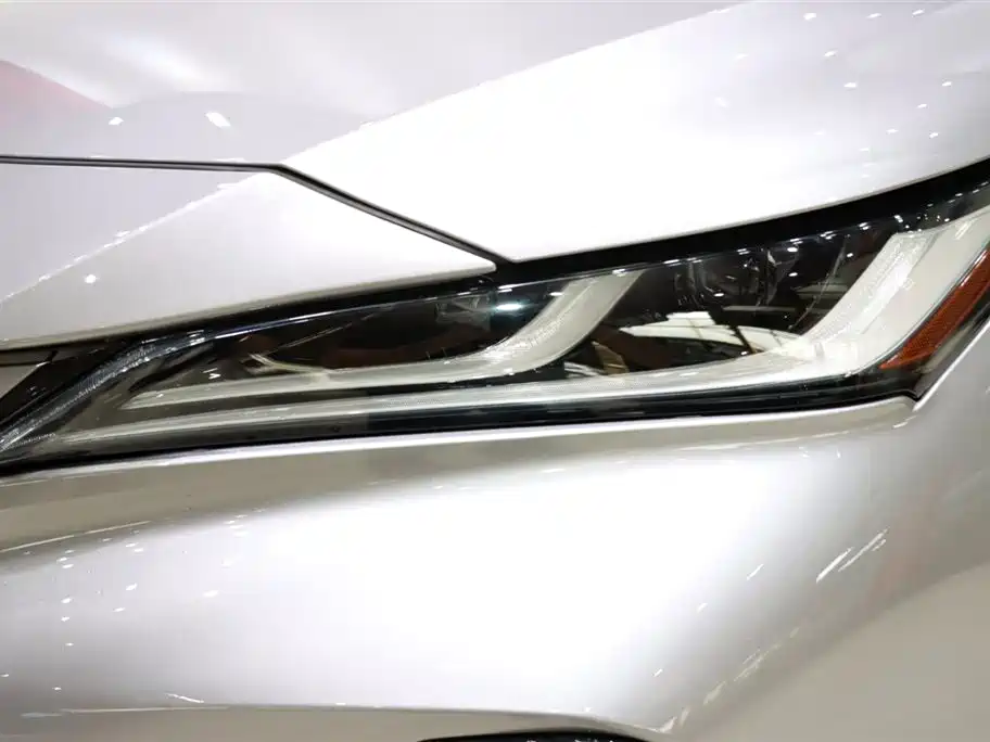 Toyota Venza 2022 2.0L CVT Luxury