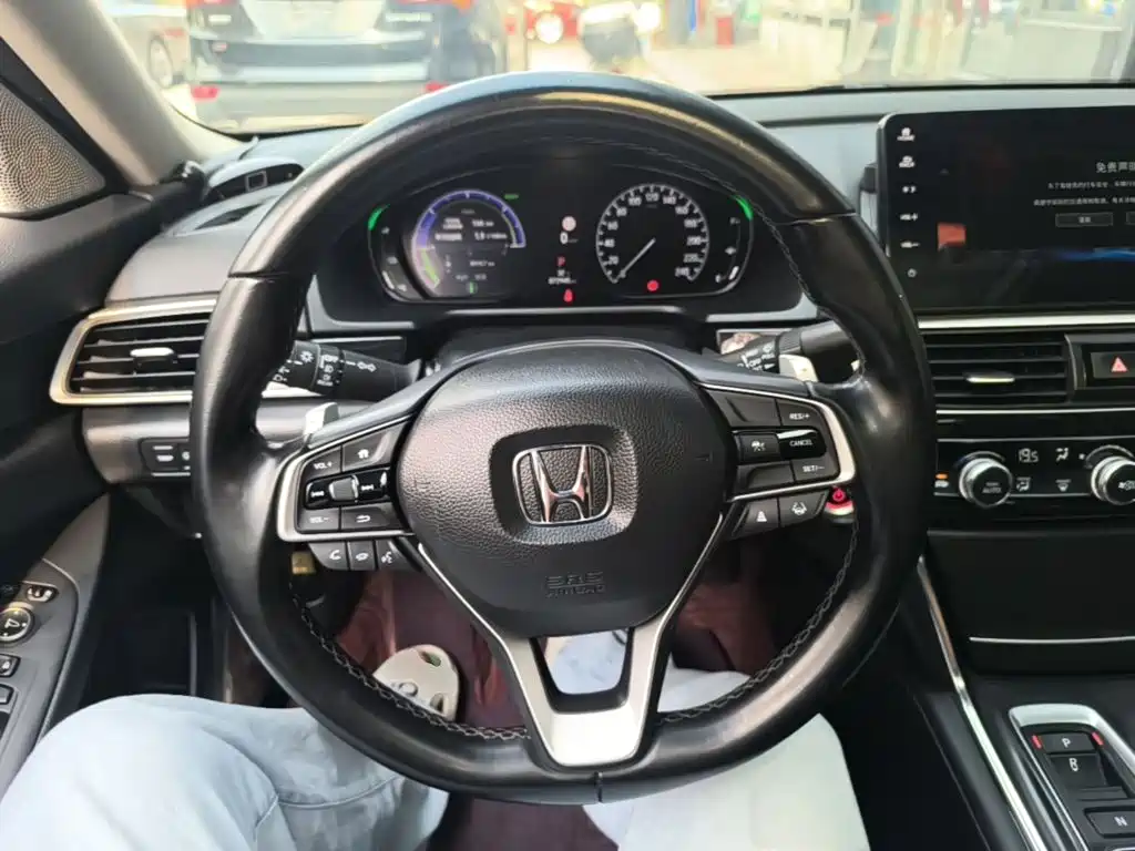 Honda Accord — миниатюра 11
