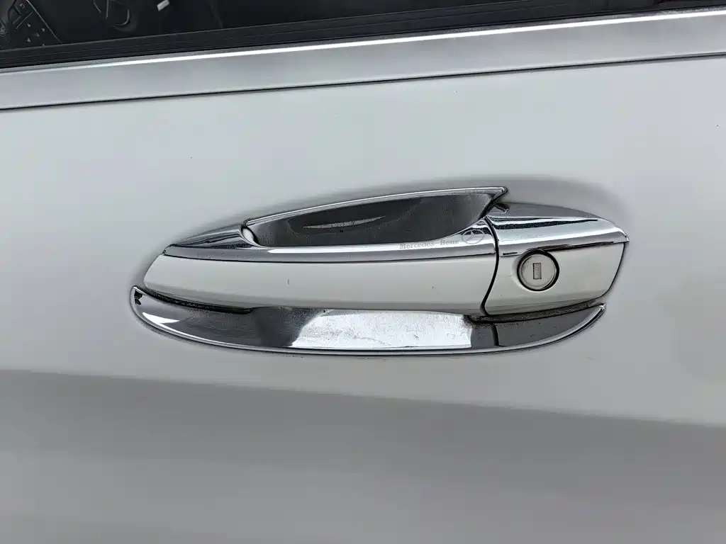 Mercedes-Benz GLA — миниатюра 18