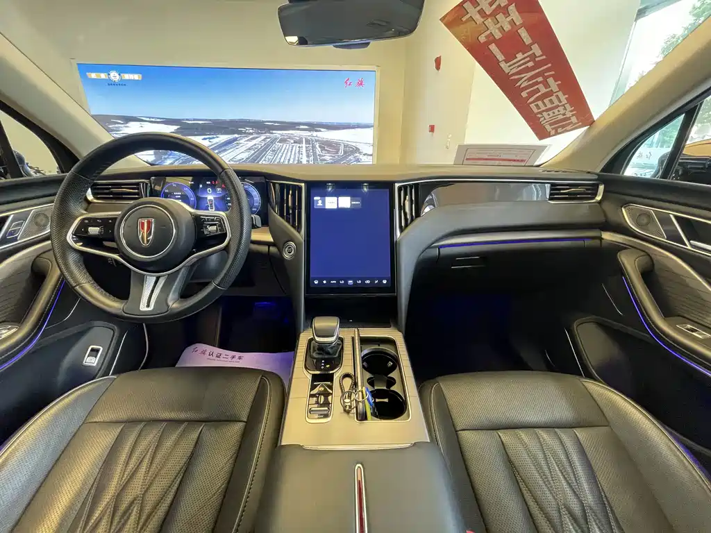 Hongqi Hongqi HS7 PHEV — миниатюра 7
