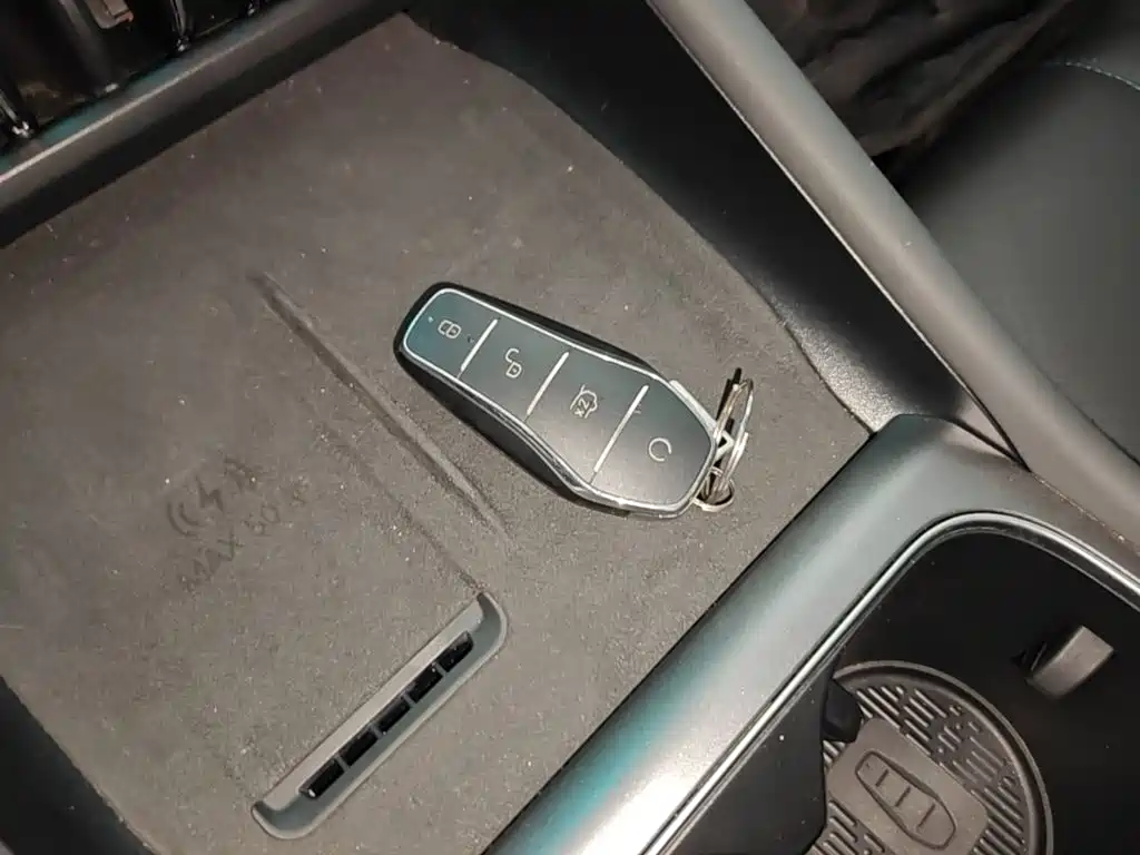 BYD Yuan Plus — миниатюра 9