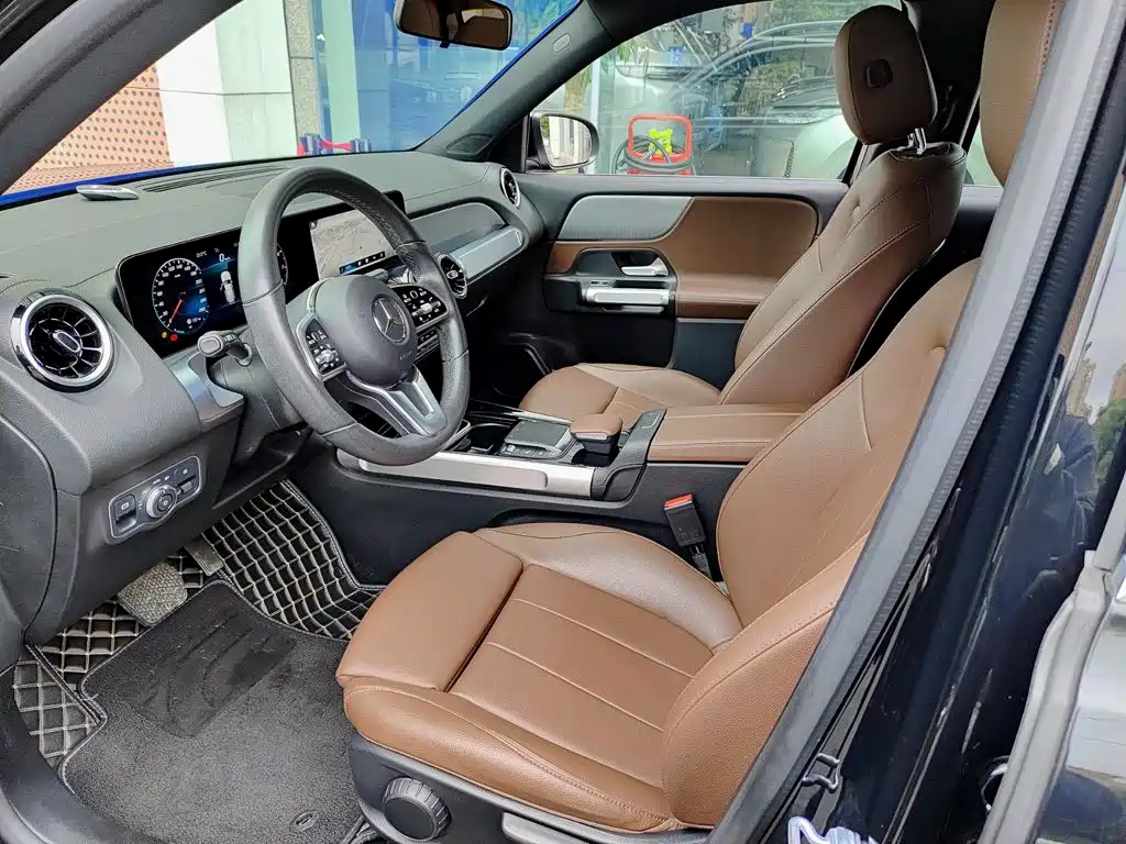 Mercedes-Benz GLB — миниатюра 7