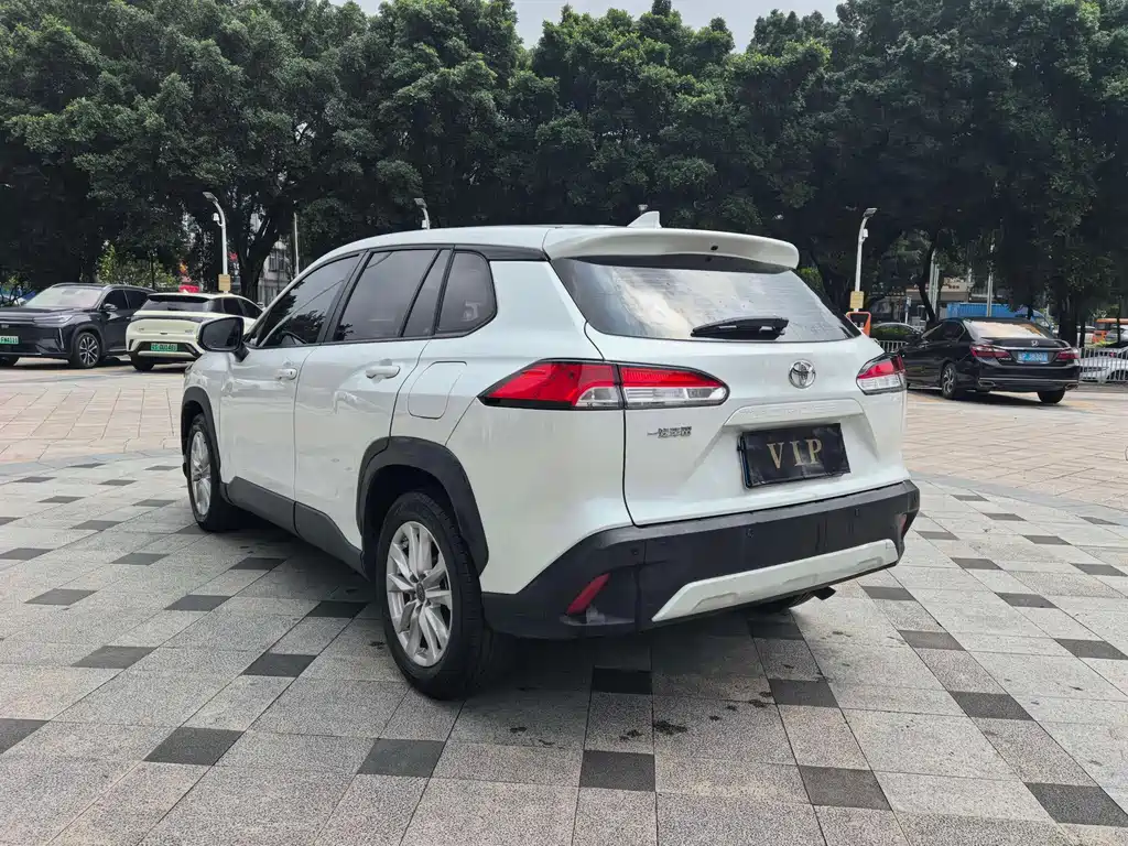 Toyota Corolla Cross — миниатюра 5