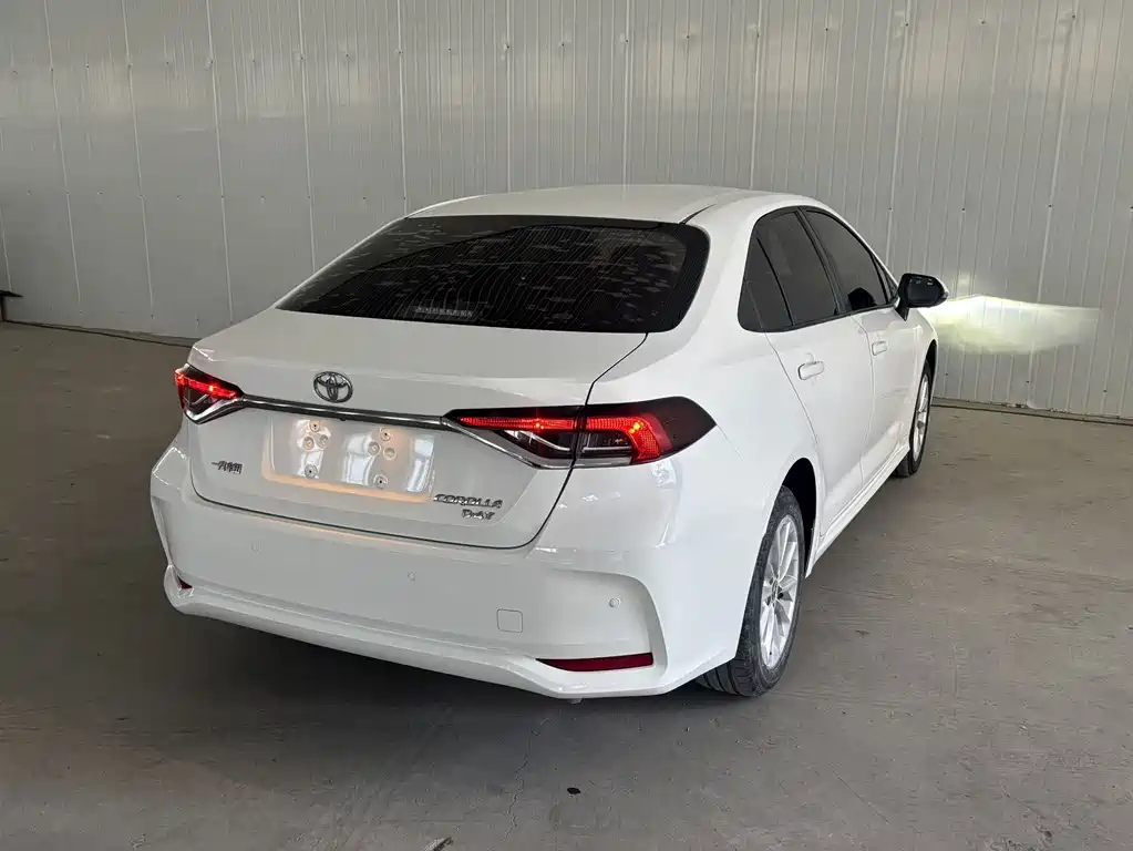Toyota Corolla — миниатюра 6