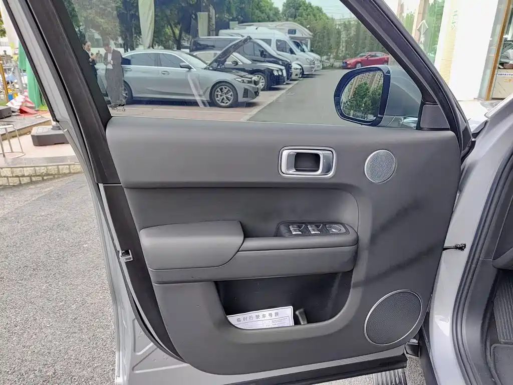 Li Auto Li L9 — миниатюра 6