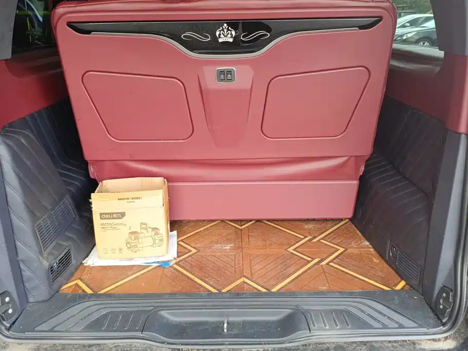 Mercedes-Benz Vito — миниатюра 4