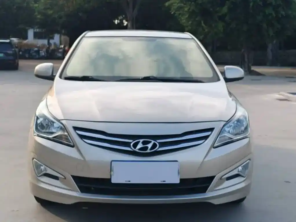Hyundai Verna — миниатюра 2
