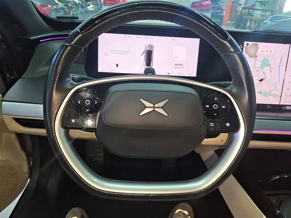 XPeng P7 — миниатюра 11