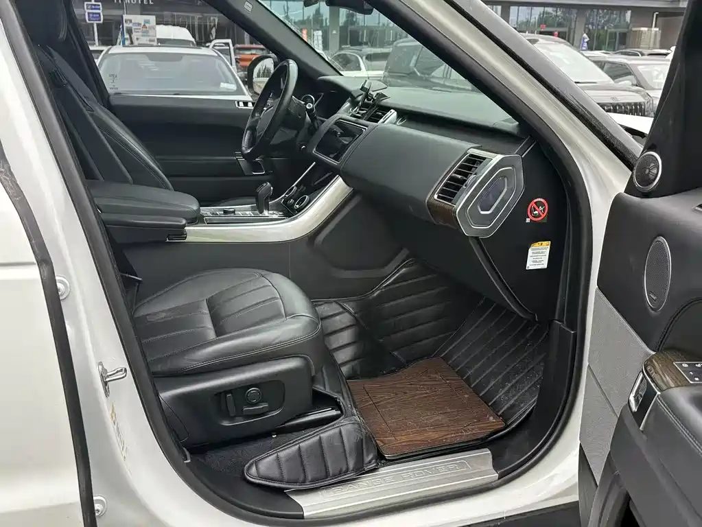Land Rover Range Rover Sport PHEV P400e HSE, фото 11
