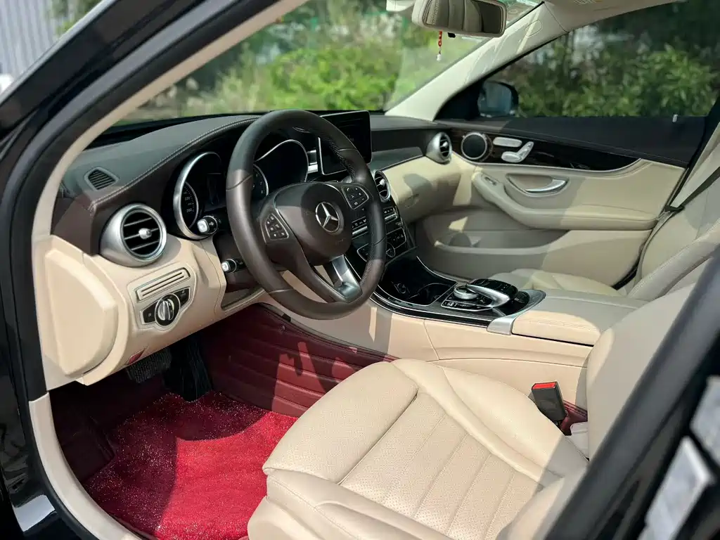 Mercedes-Benz C-Class — миниатюра 5