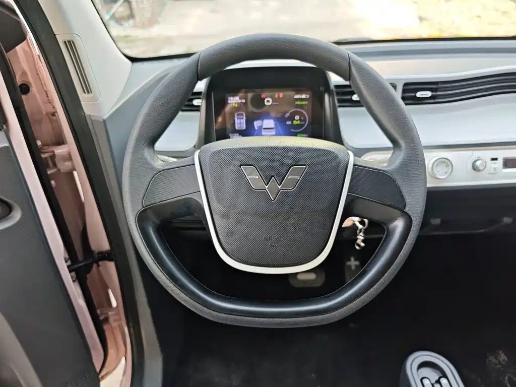 Wuling MINIEV — миниатюра 11