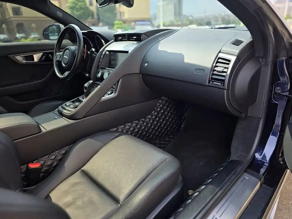 Jaguar F-TYPE — миниатюра 7