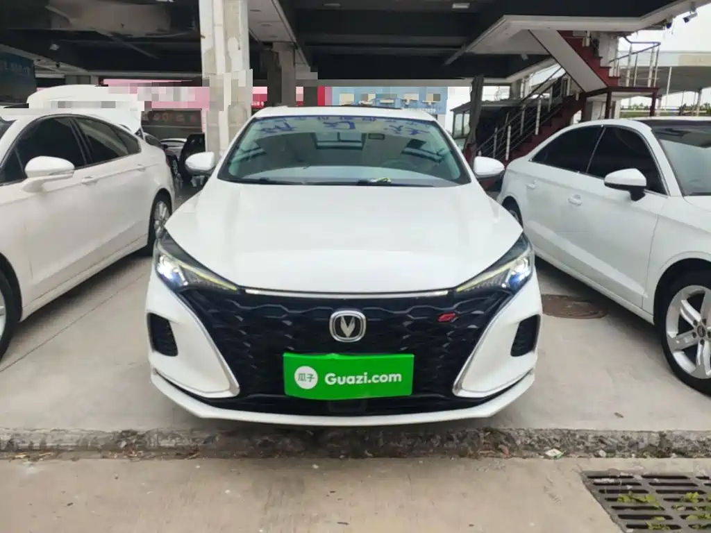 Changan Eado — миниатюра 3