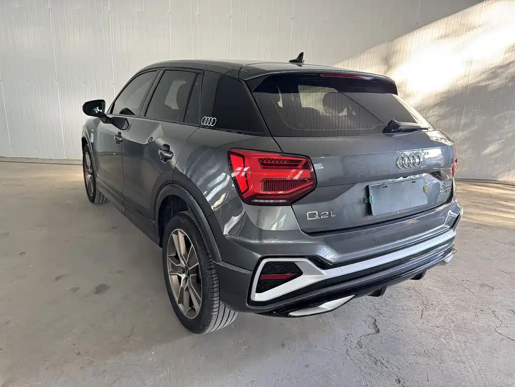 Audi Q2L — миниатюра 5