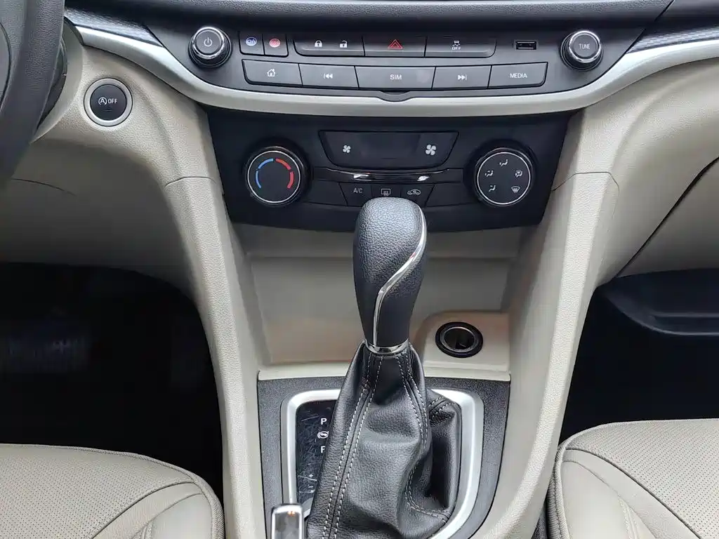 Buick Excelle — миниатюра 13