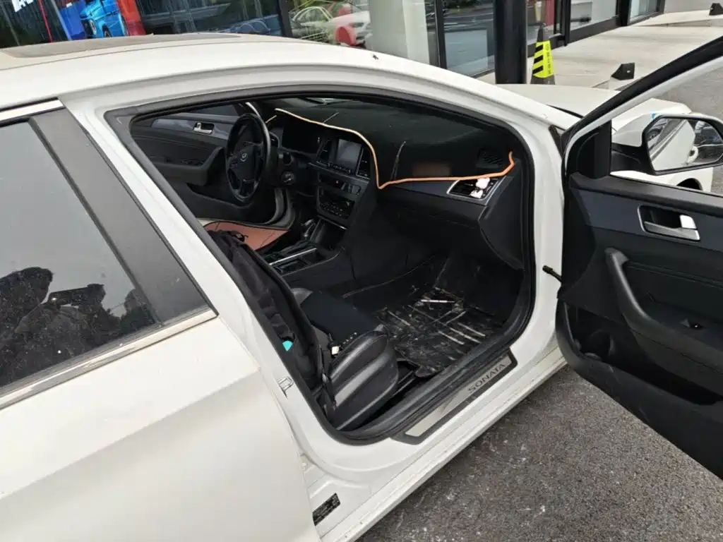 Hyundai Sonata — миниатюра 9
