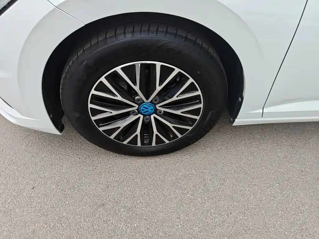 Volkswagen Sagitar — миниатюра 23