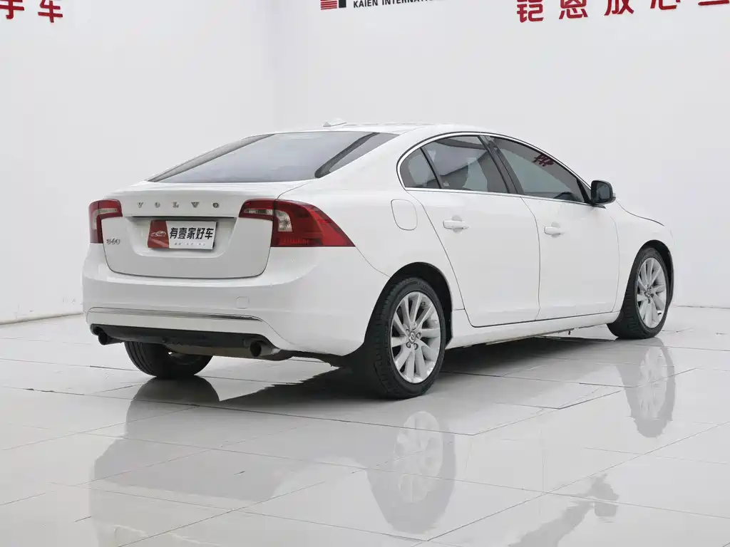 Volvo S60 — миниатюра 4