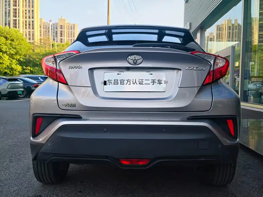 Toyota IZOA — миниатюра 7