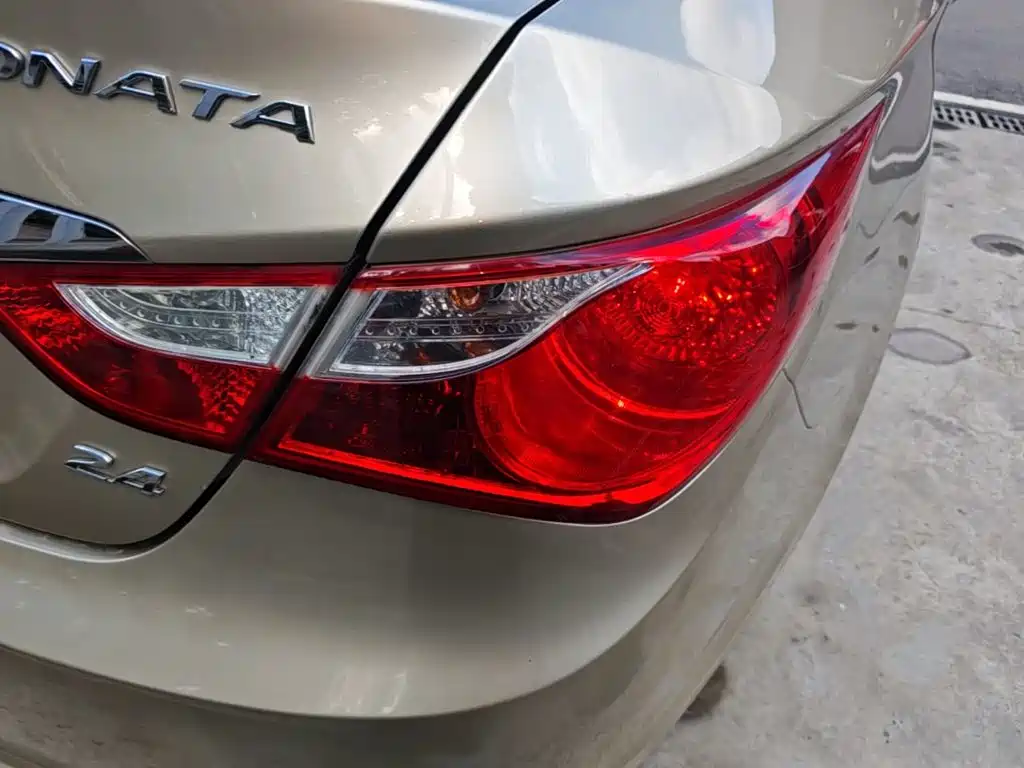 Hyundai Sonata — миниатюра 8
